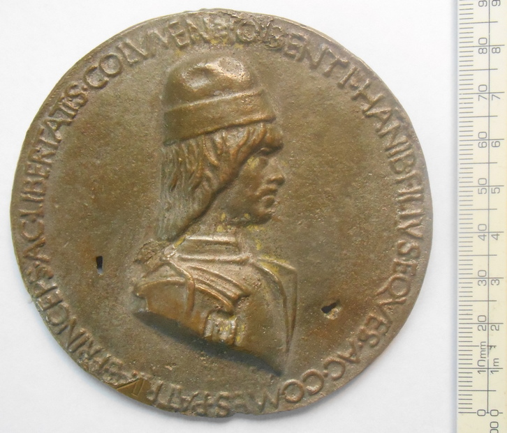 Please-Could-Anyone-Identify-This-Large-Medallion